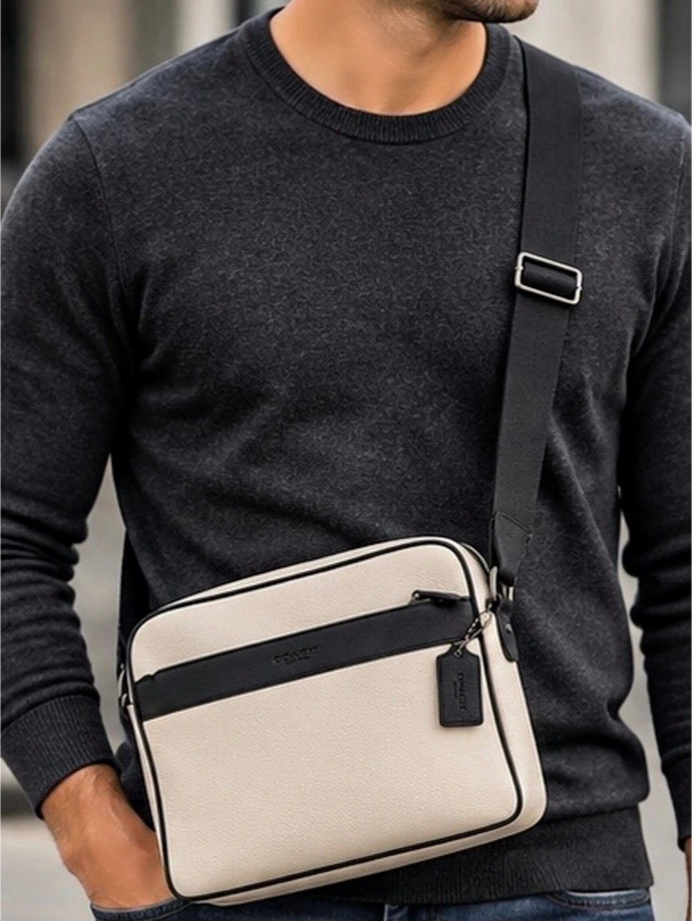 Coach Charles Men’s Camera Bag Crossbody Chalk Black Leather F26077 Like New